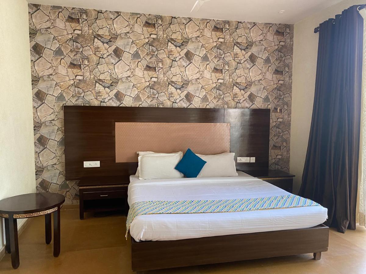 Grass Field Valley Resort Jaipur Ngoại thất bức ảnh