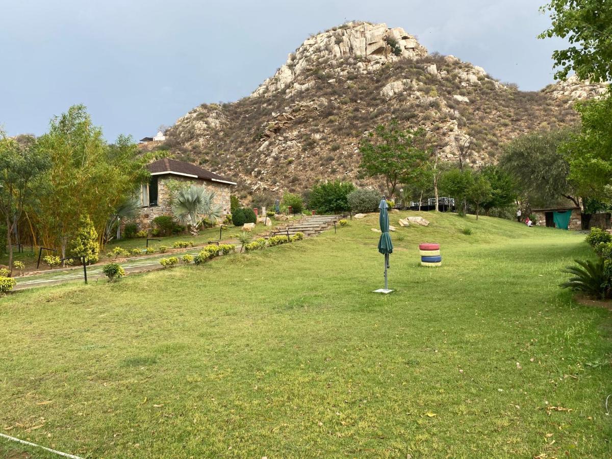 Grass Field Valley Resort Jaipur Ngoại thất bức ảnh