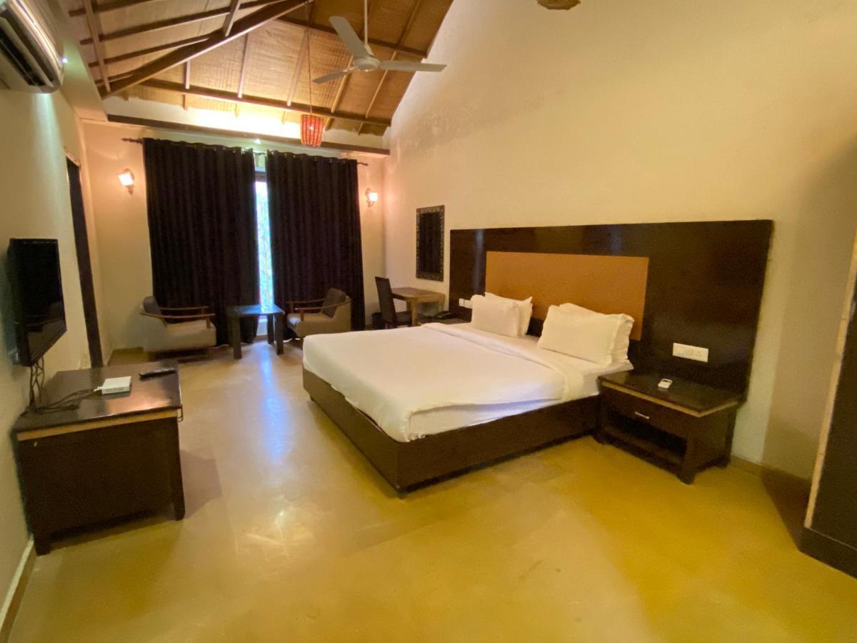 Grass Field Valley Resort Jaipur Ngoại thất bức ảnh