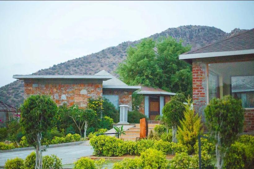 Grass Field Valley Resort Jaipur Ngoại thất bức ảnh