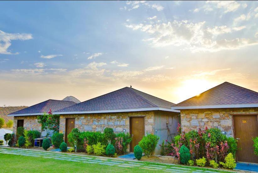 Grass Field Valley Resort Jaipur Ngoại thất bức ảnh